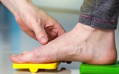 Pieds plats : quels traitements et conseils pour mieux vivre avec un affaissement de la voûte plantaire ?