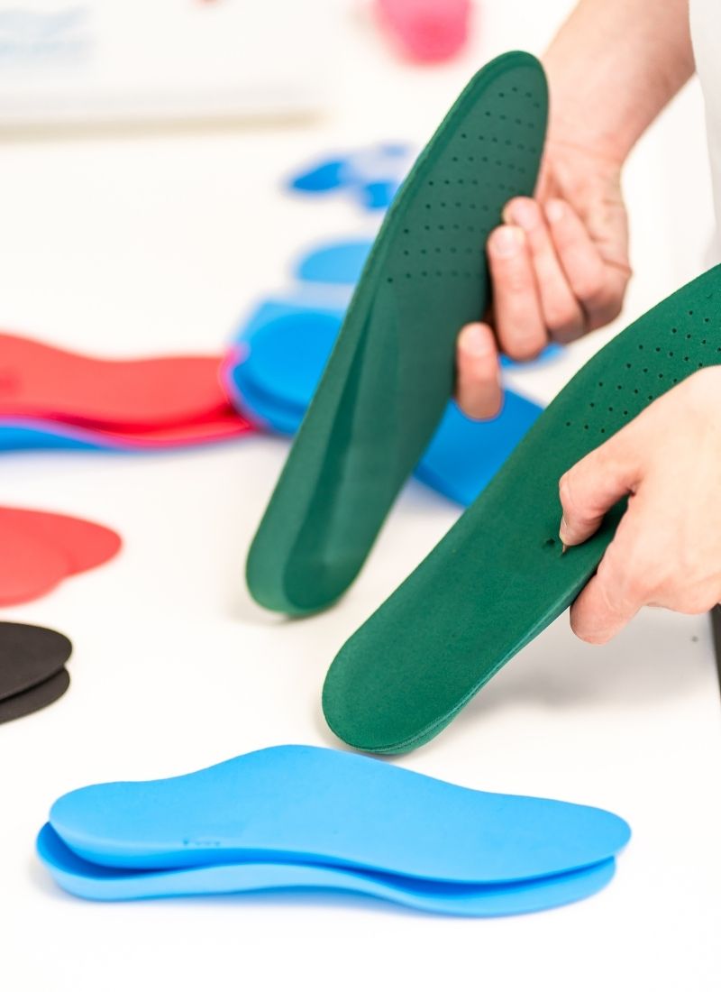 Bilan podologique - examen clinique des pieds