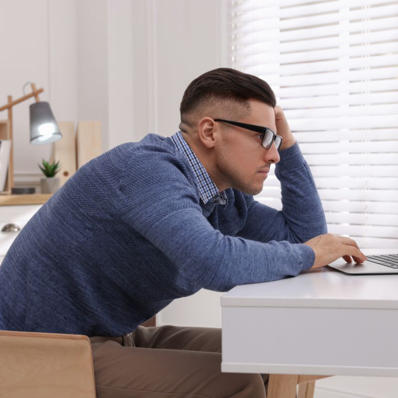 Prise en charge posturale névralgie d'Arnold